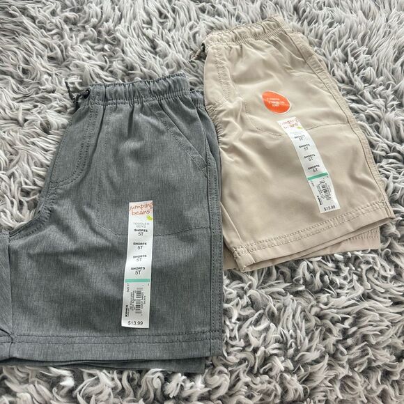 NWT Jumping Beans BOYS (set of two) Gray and Tan Casual Shorts - 5T - Picture 1 of 2